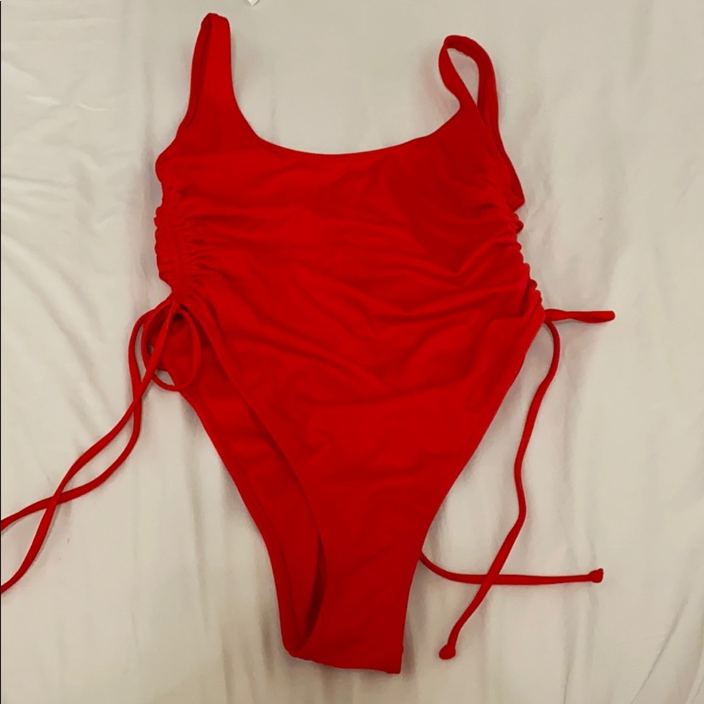 One piece swimwear